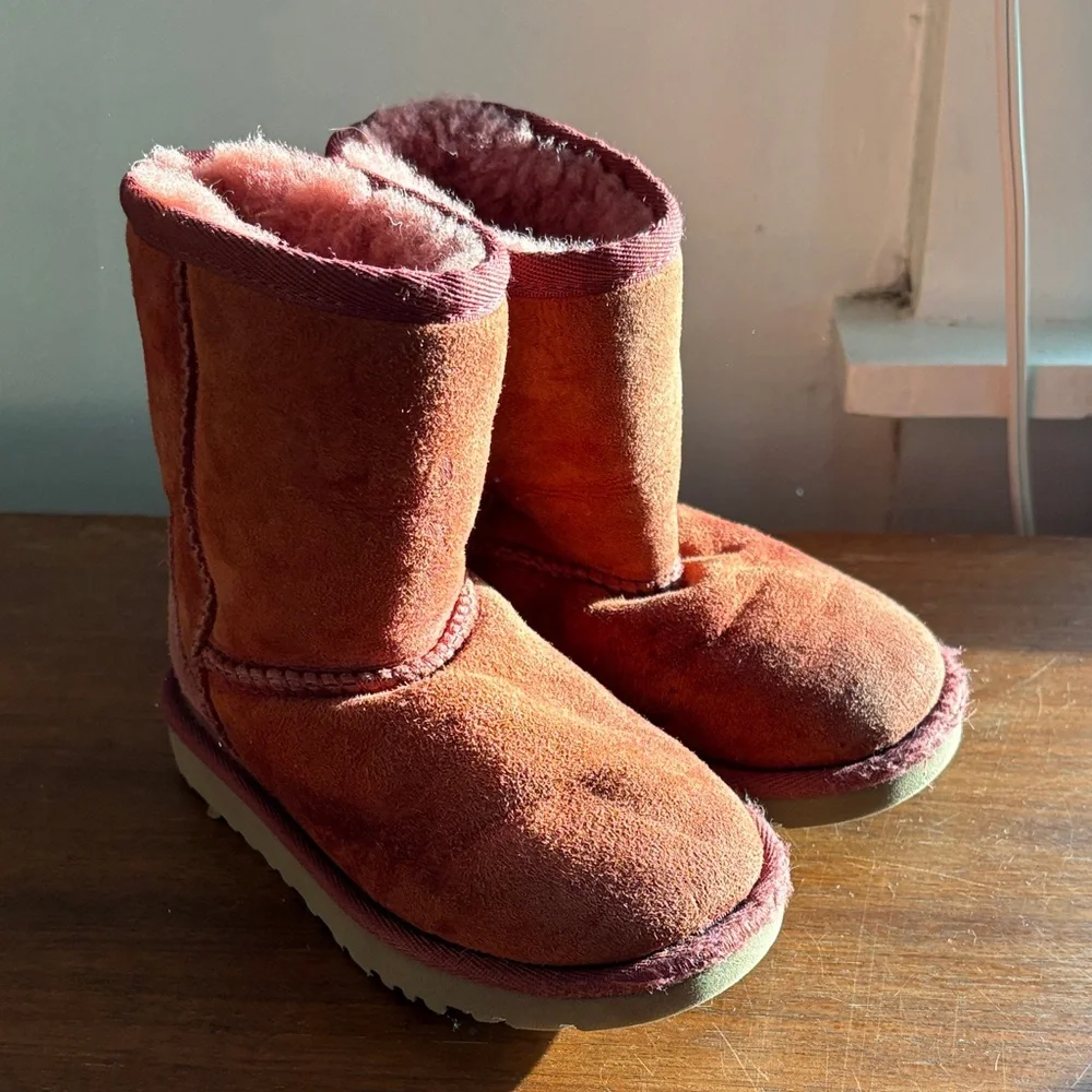 UGG Rust Shearling Boots - Picture 4 of 4